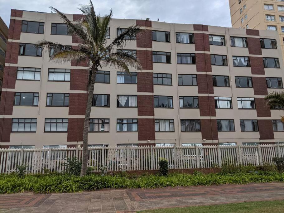 Capri24 - Modern Apartment Overlooking The Sea Amanzimtoti Dış mekan fotoğraf