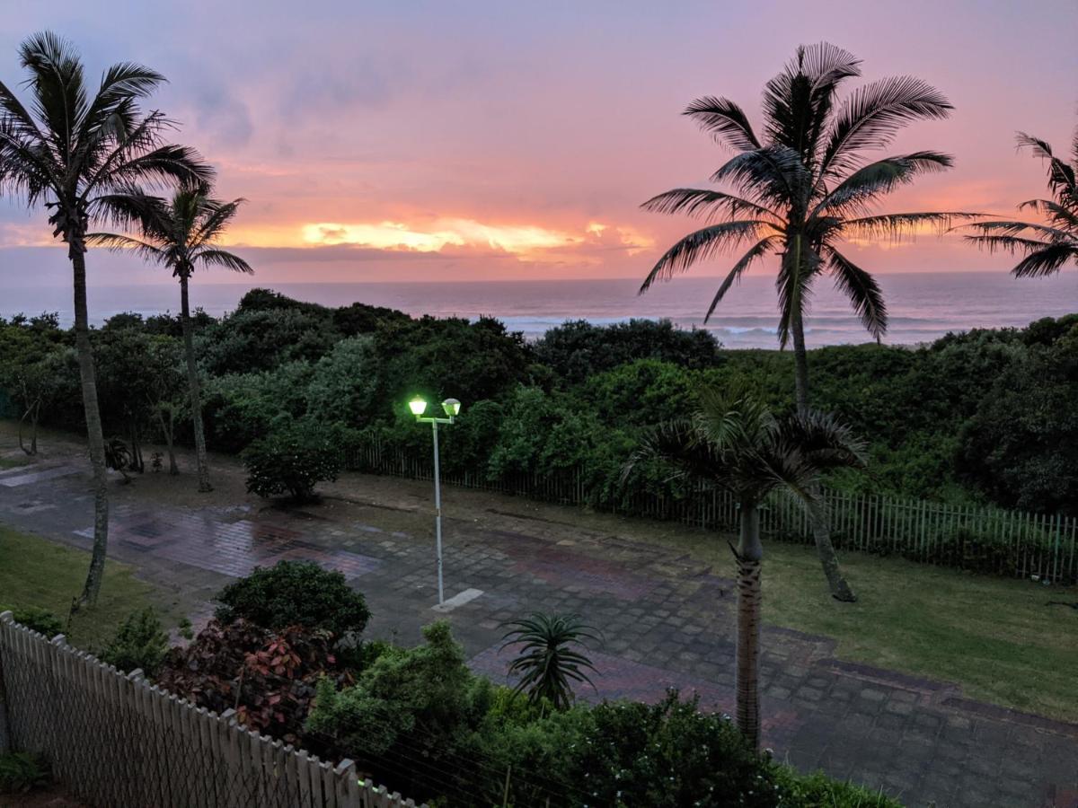 Capri24 - Modern Apartment Overlooking The Sea Amanzimtoti Dış mekan fotoğraf